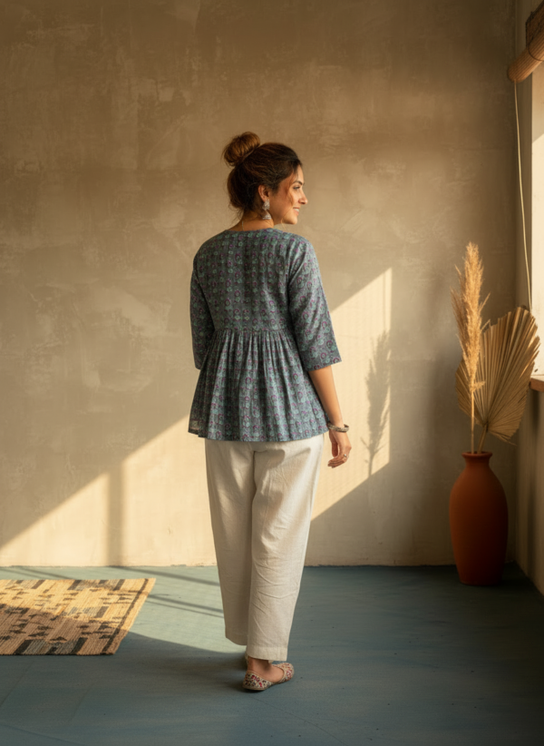Cotton peplum top floral print front view