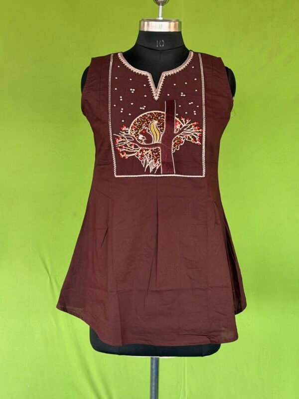 Embroidered kurti close-up detailing